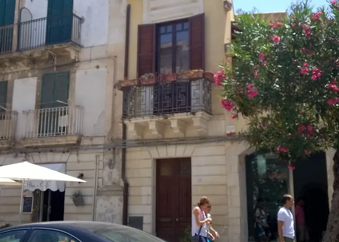 ゲストハウス Luna シラクーサ