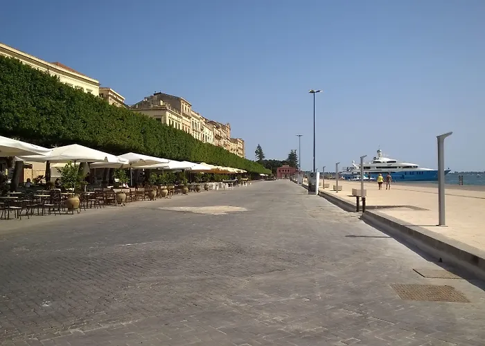 ゲストハウス Luna