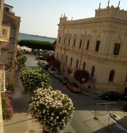 Luna Guest house 3*