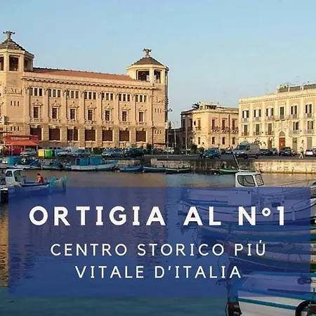 Luna Syracuse
