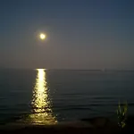 招待所 Luna 3*